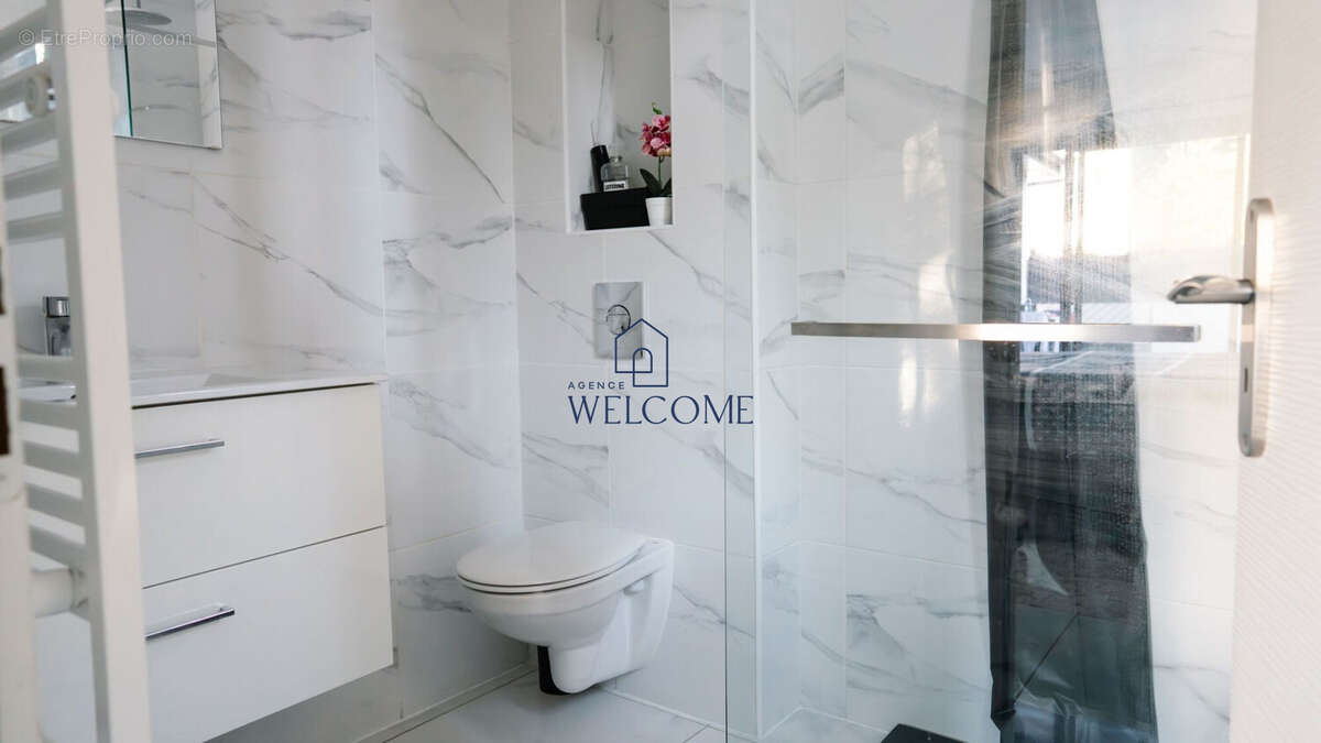 Maison à BAGNOLS-SUR-CEZE