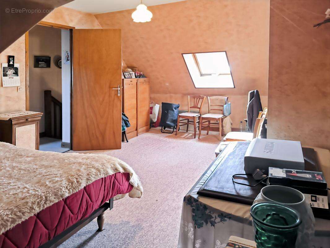A SAISIR : ancien corps de ferme avec fort potentiel ! - photo 23