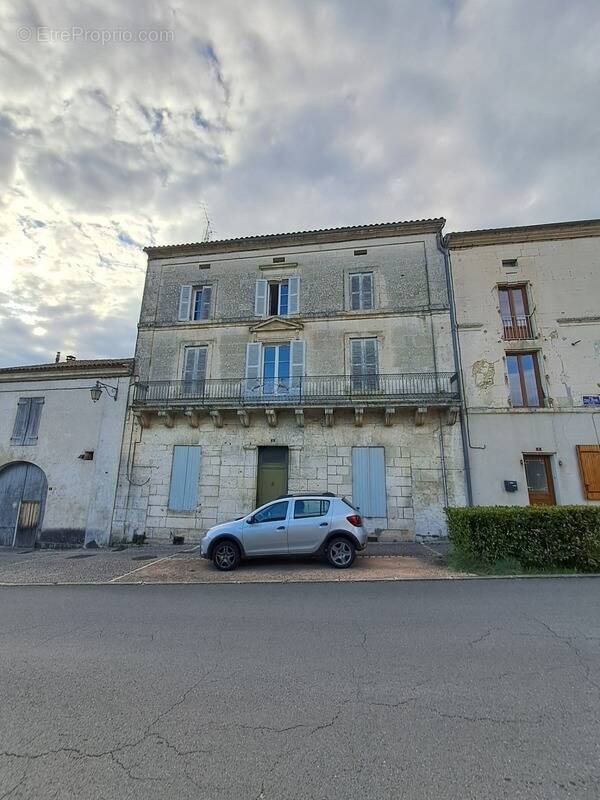 Maison à MAREUIL