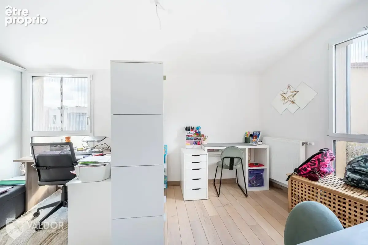 Maison contemporaine 123m2 - T5 - 4 chambres - jardin 202m2 - photo 13