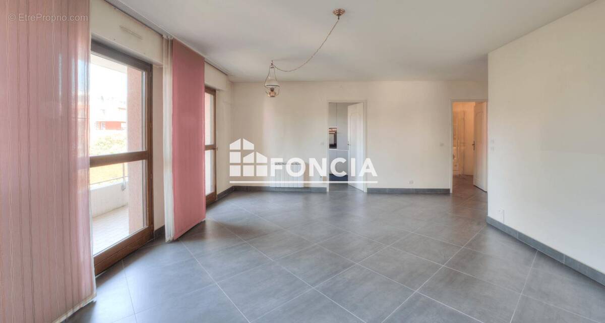 Appartement à SAINT-JULIEN-EN-GENEVOIS