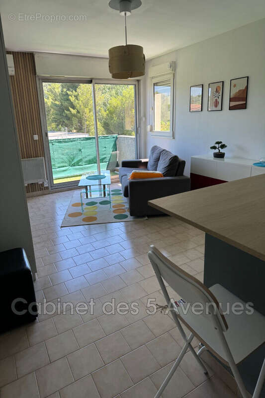 Appartement à MARSEILLE-13E