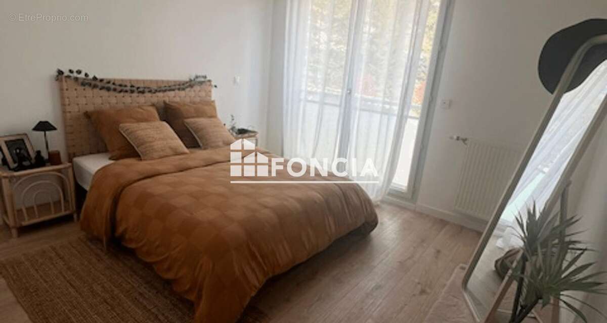 Appartement à RILLIEUX-LA-PAPE