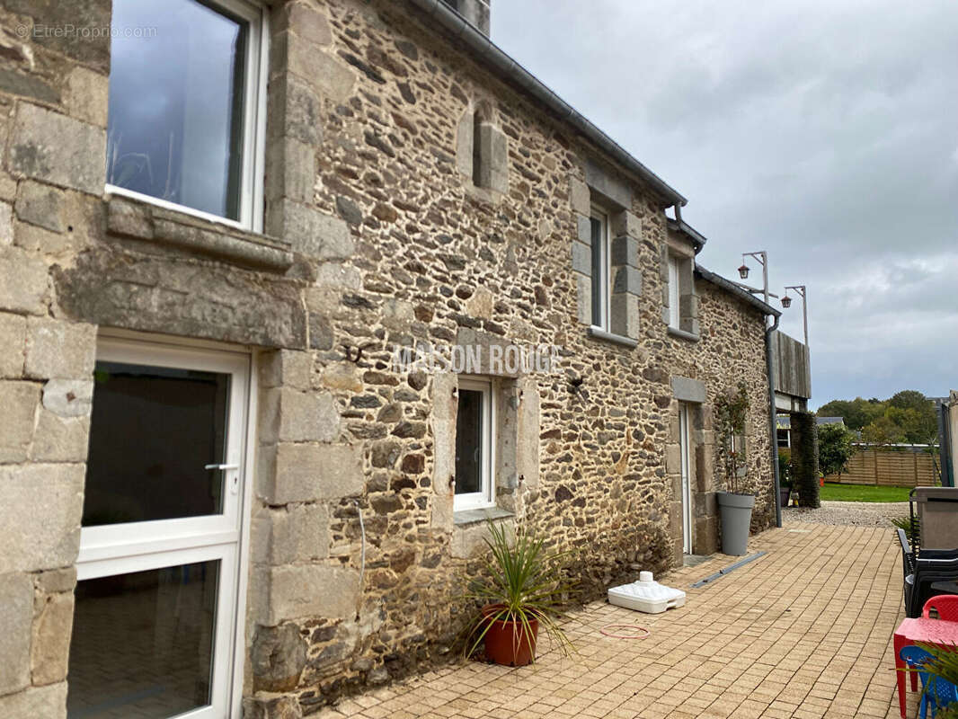 Maison à LE MINIHIC-SUR-RANCE