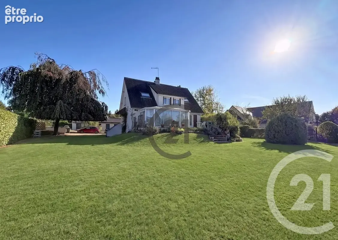 Photo Maison à Varennes-Jarcy au prix de 450 000€