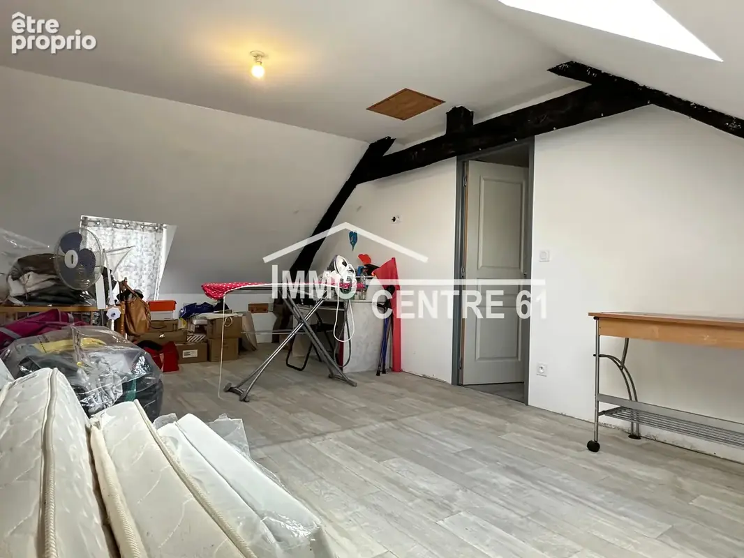 Charmante maison de 6 chambres sur 314m2 de terrain - photo 16