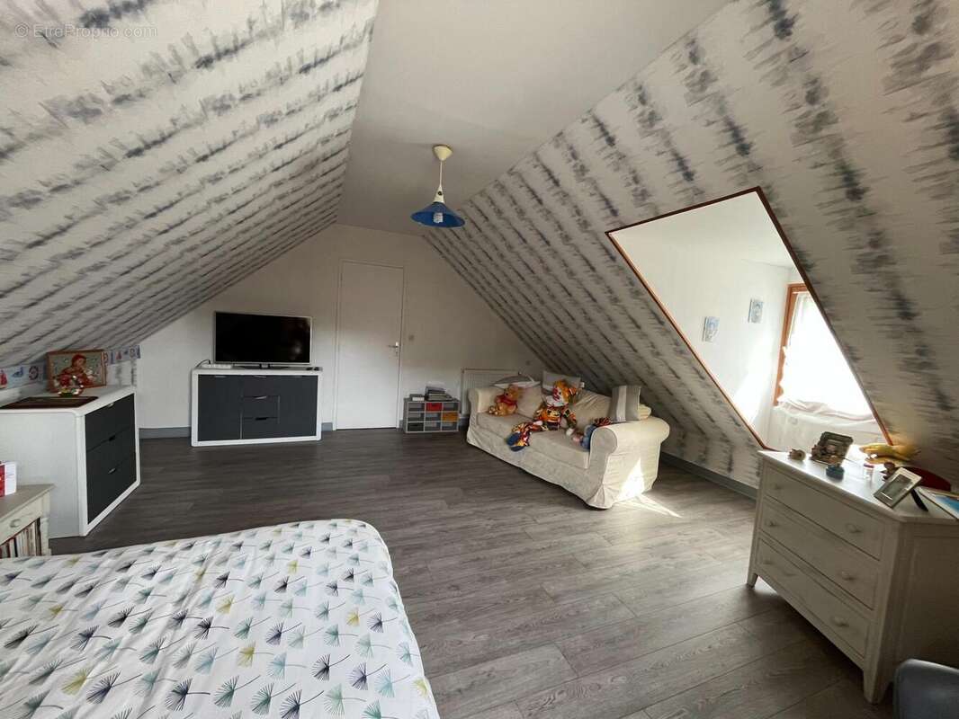 Maison 101 m² à Yvrench  - photo 2