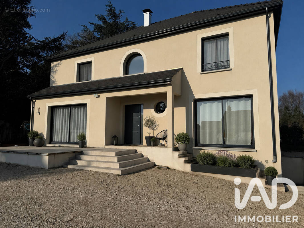 Photo 1 - Maison à PRESLES-EN-BRIE