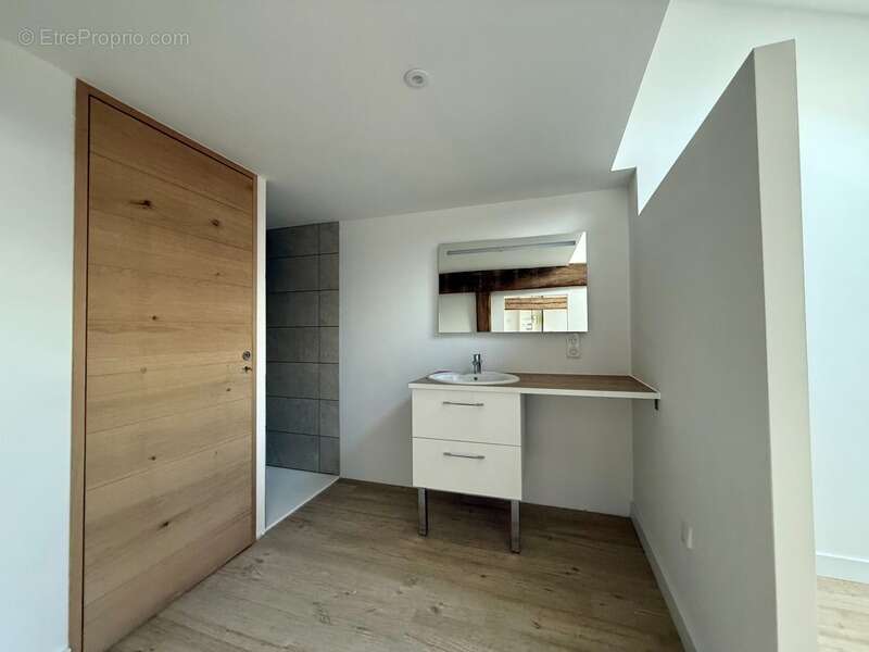 Appartement à PARAY-LE-MONIAL