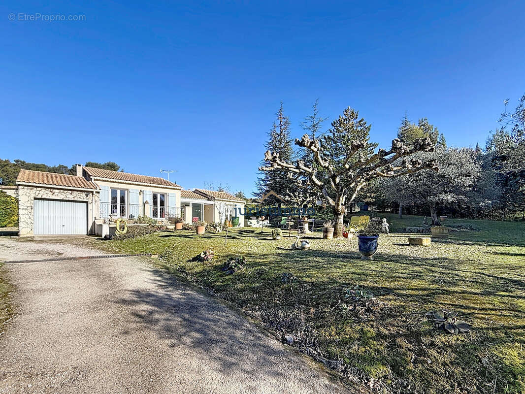 A 5 kms de VAISON-LA-ROMAINE Maison de plain-pied au charme provençal dans un secteur prisé près de Vaison-la- - photo 16