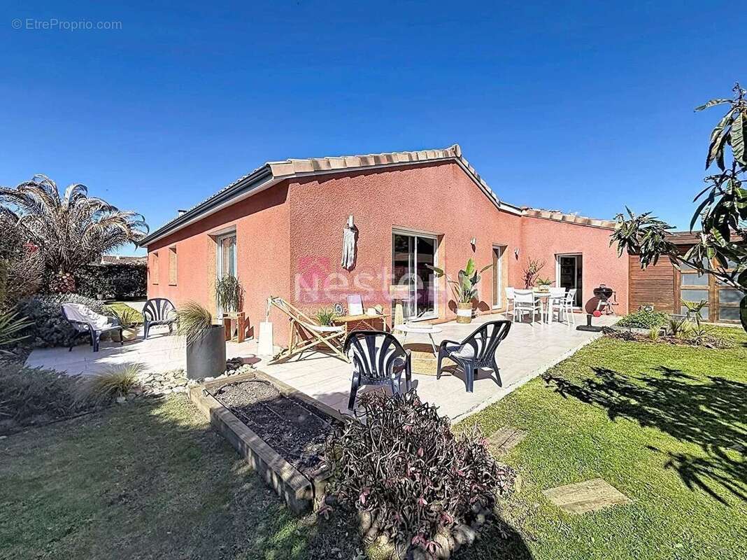 Maison à AUCAMVILLE