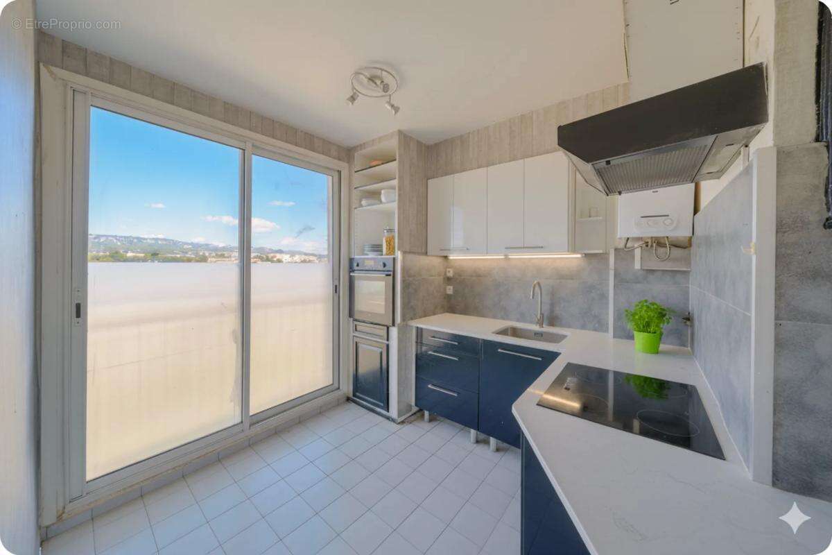 Appartement à MARSEILLE-13E