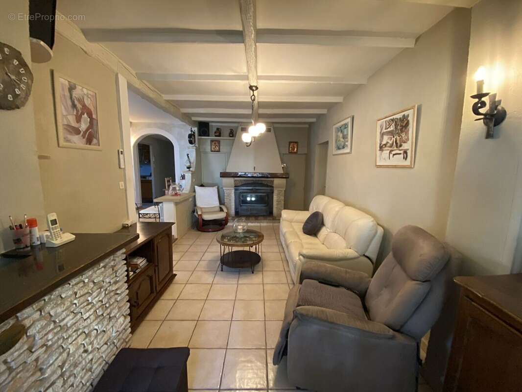 Maison à L'ISLE-SUR-LA-SORGUE