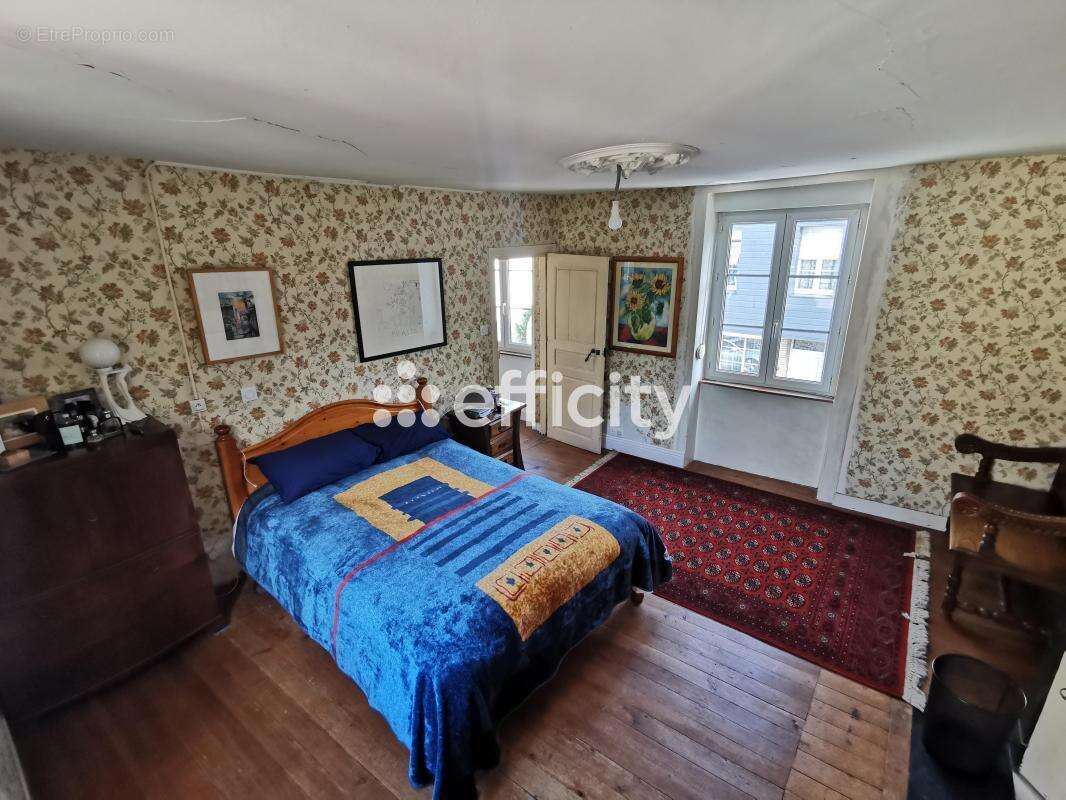 Maison à TESSY-SUR-VIRE