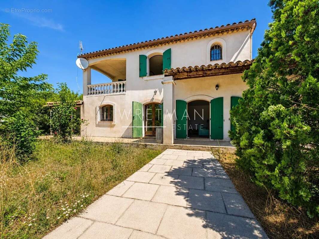 Maison à MONTAUROUX