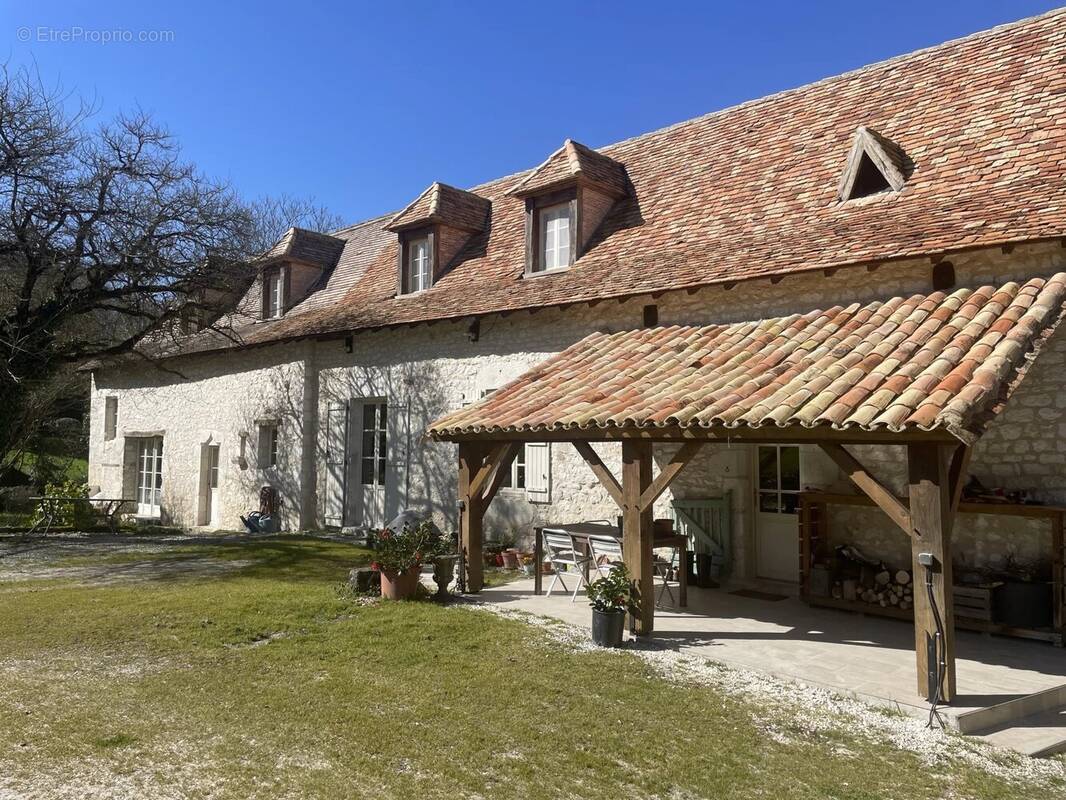 Maison à CASTILLONNES