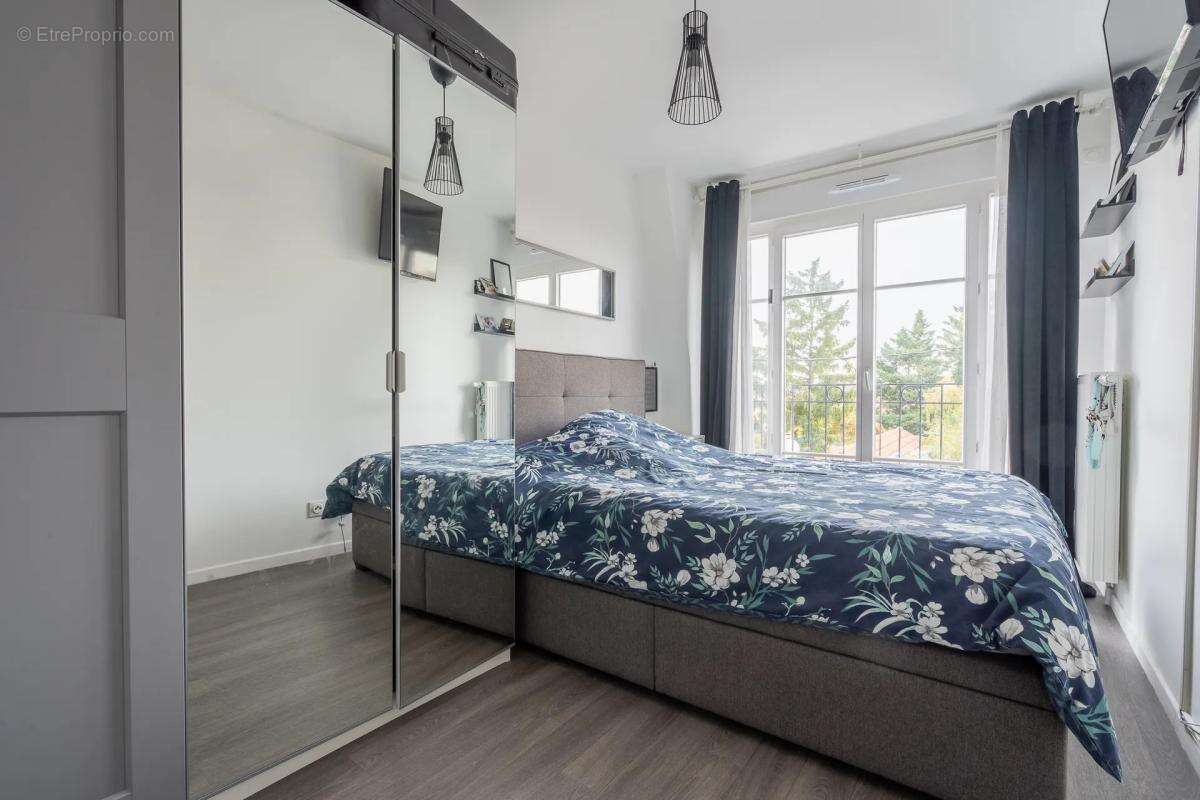 Appartement à LE BLANC-MESNIL