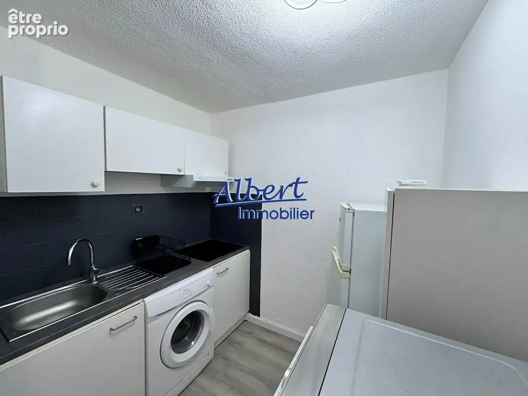 Appartement T2 entièrement rénové avec goût - photo 4