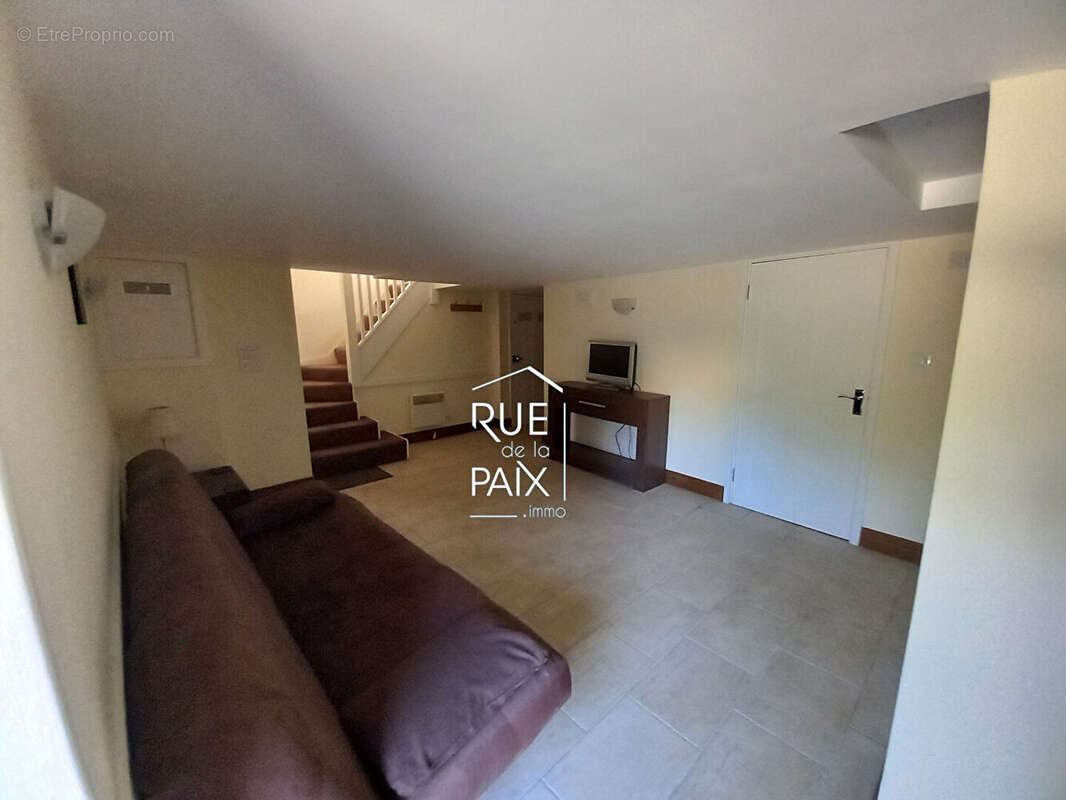 Maison à SAINT-LOUP-LAMAIRE