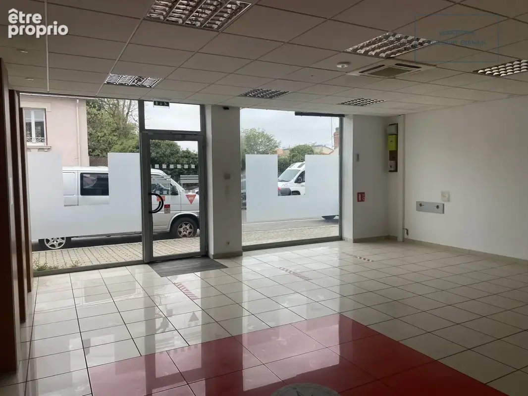 Commerce 200 m² à vendre à Reze (44400) - photo 2