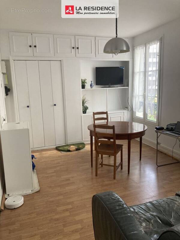 Appartement à PARIS-19E