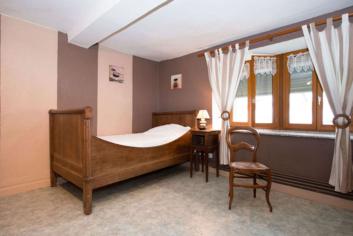 Maison à GIRONDELLE