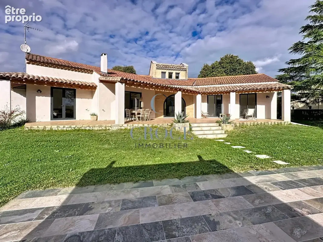 Photo Maison à Uzes au prix de 750 000€