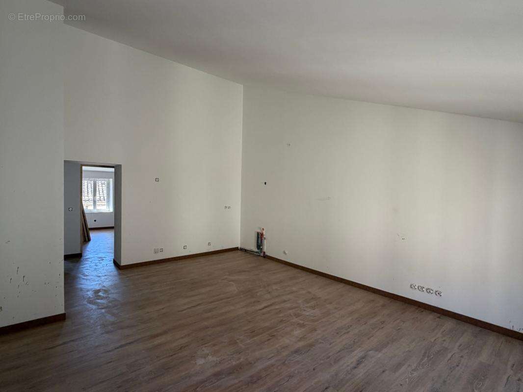 Appartement à VAISON-LA-ROMAINE
