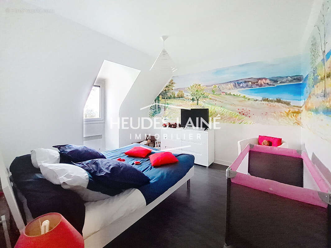 Maison à SAINT-LAURENT-DE-CUVES