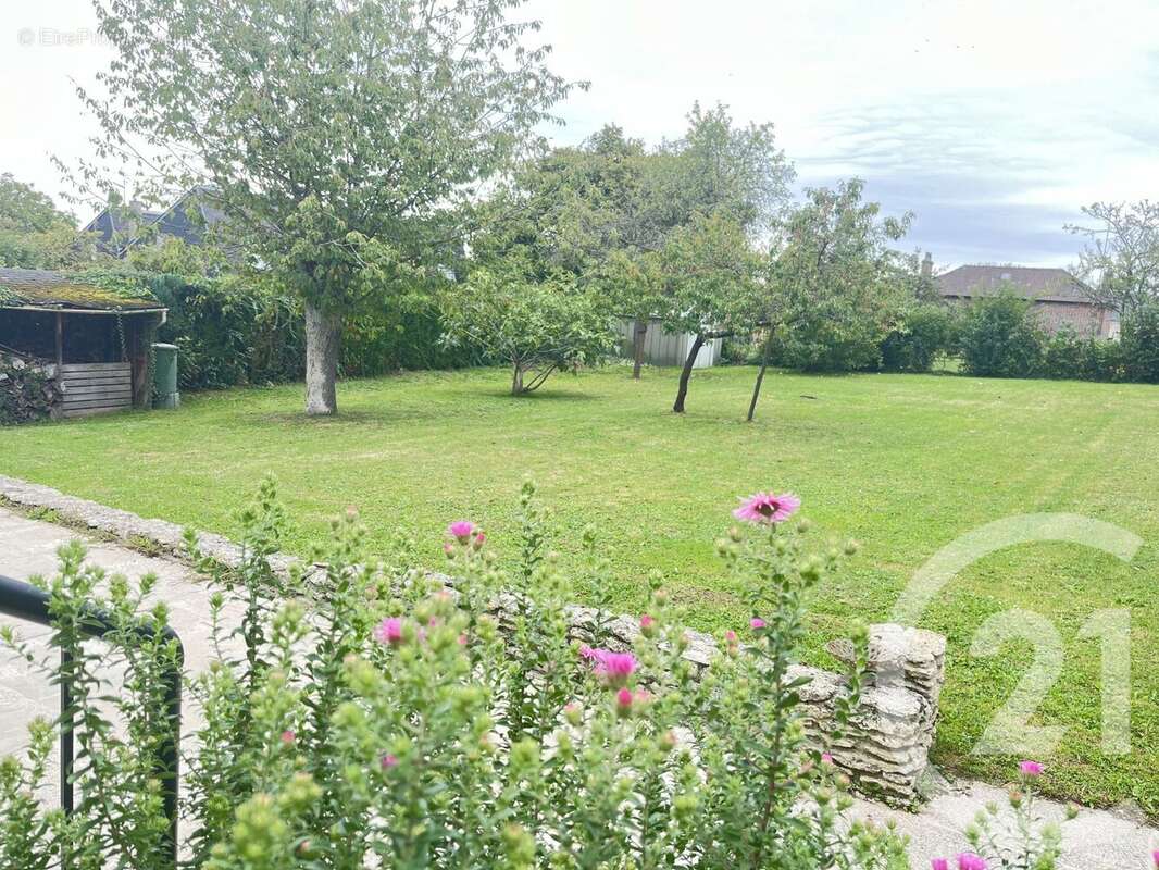 Maison à SAINT-MARCEL