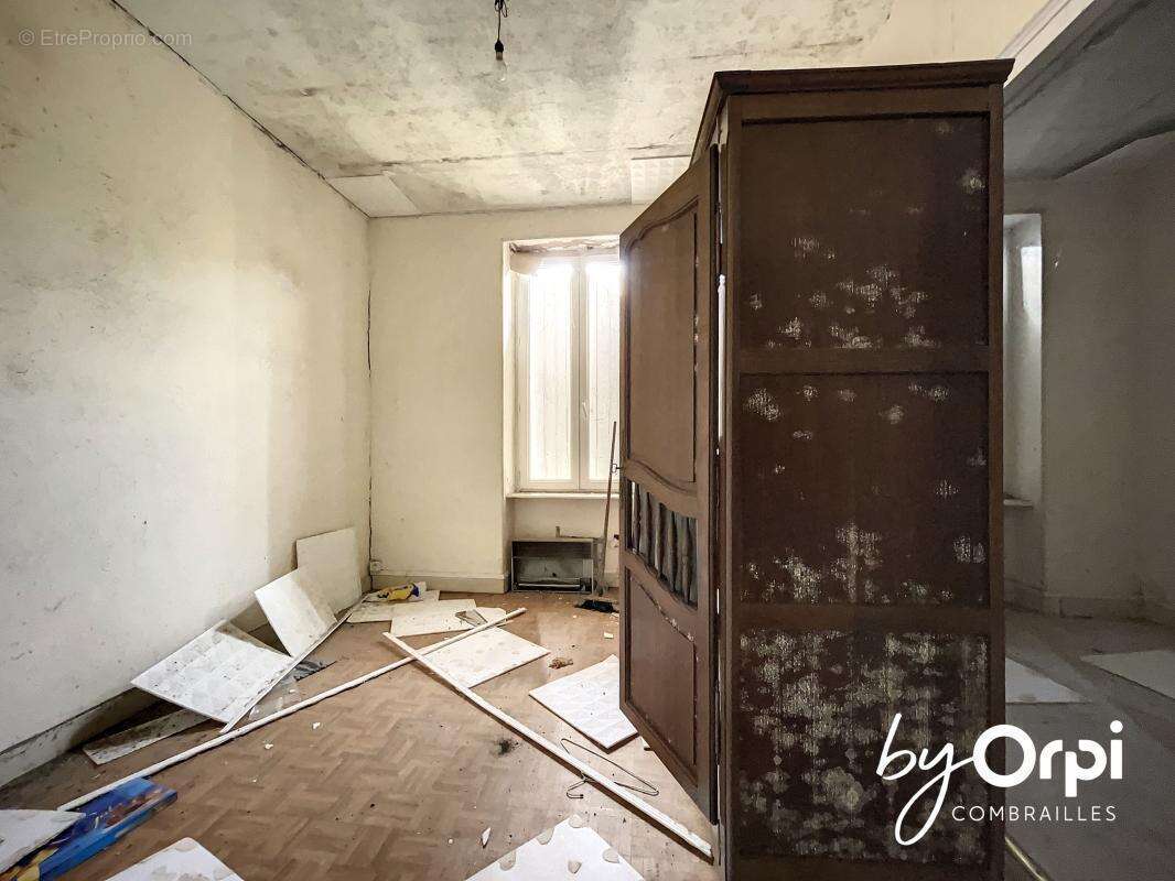 Maison à SAINT-ELOY-LES-MINES