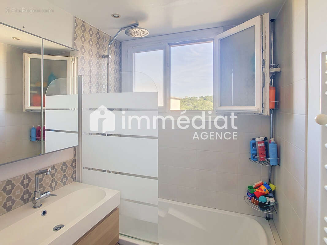 Appartement à RUEIL-MALMAISON