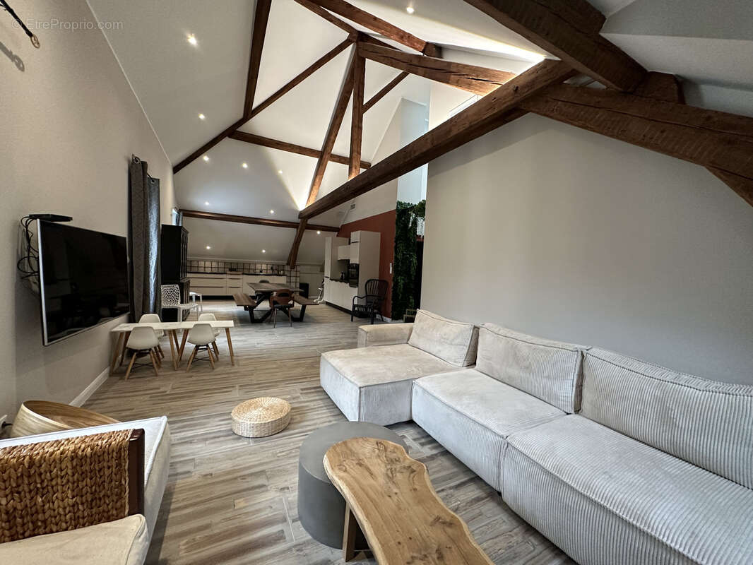 Appartement à AIX-LES-BAINS