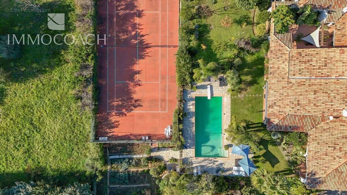 Maison à LA LONDE-LES-MAURES