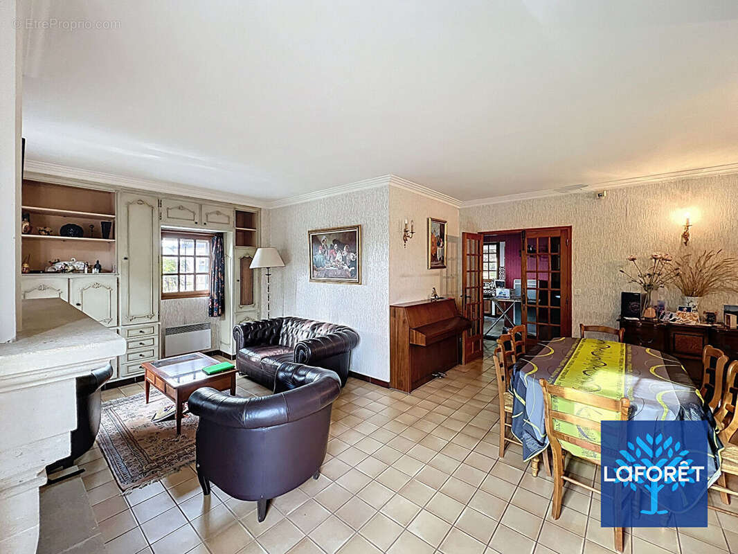 Maison à LA FERTE-ALAIS