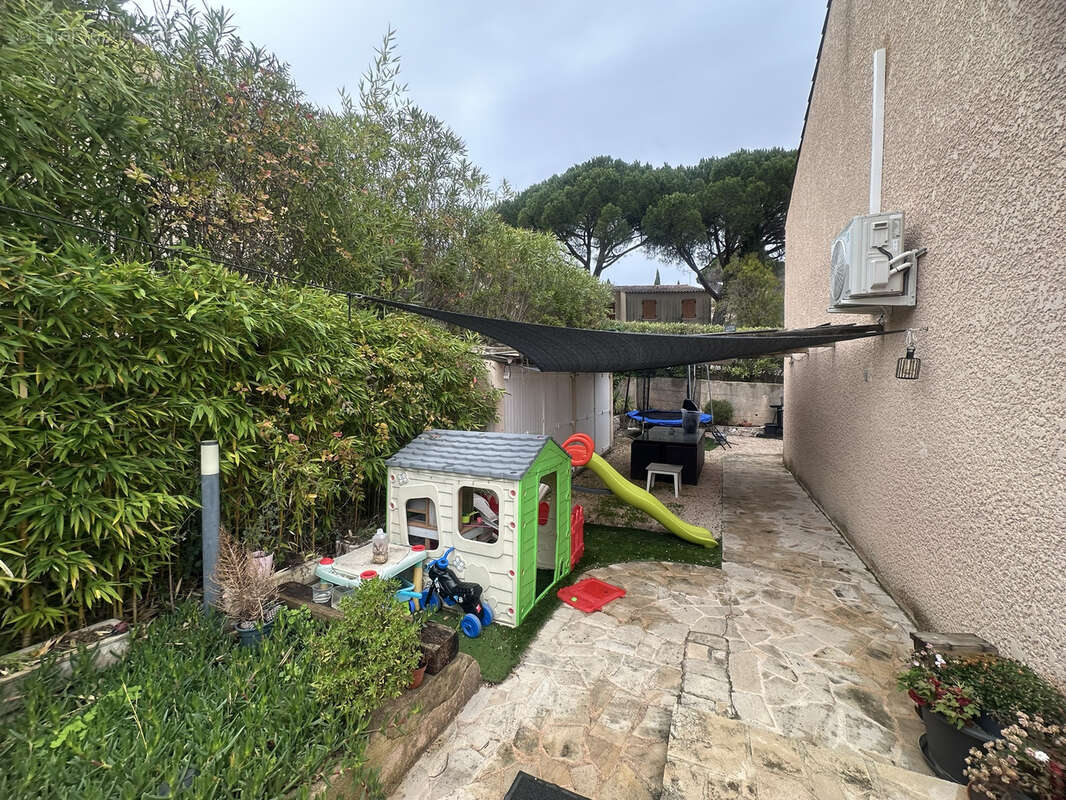 Maison 7 pieces de 171 m2 a la bouverie - photo 16