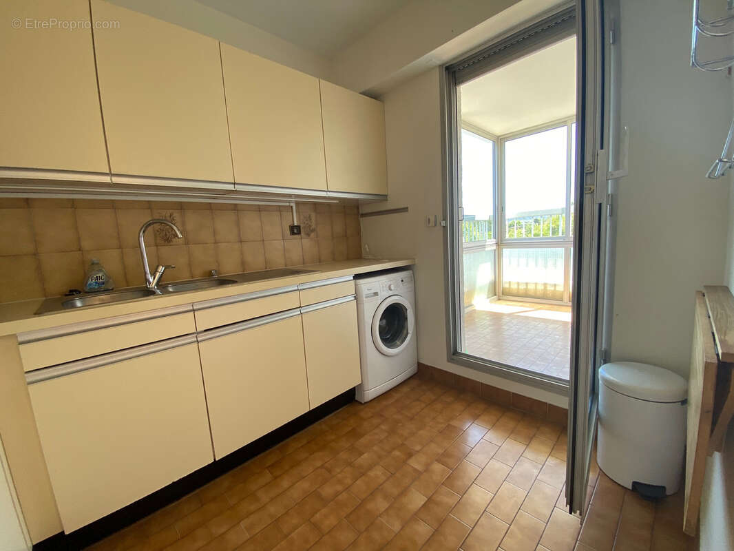 Appartement à MARSEILLE-8E