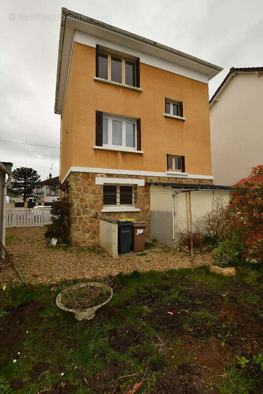 Maison à BOIS-D'ARCY