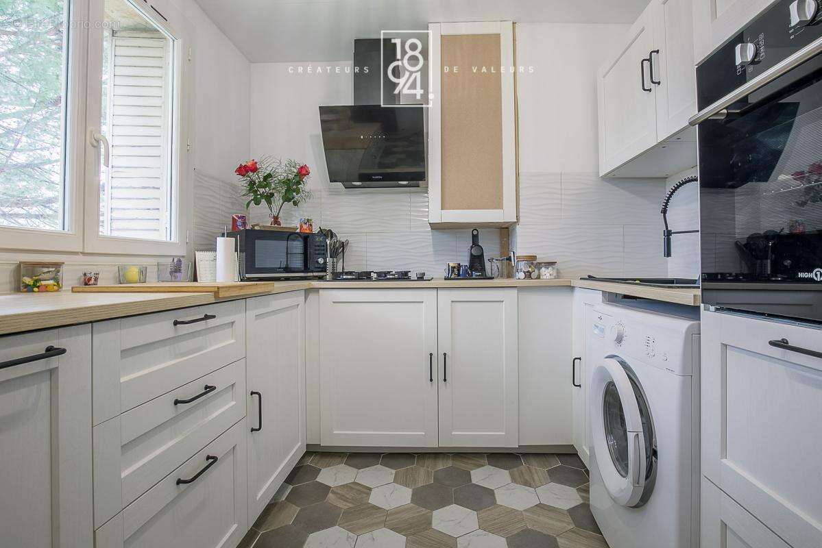 Appartement à MARSEILLE-12E