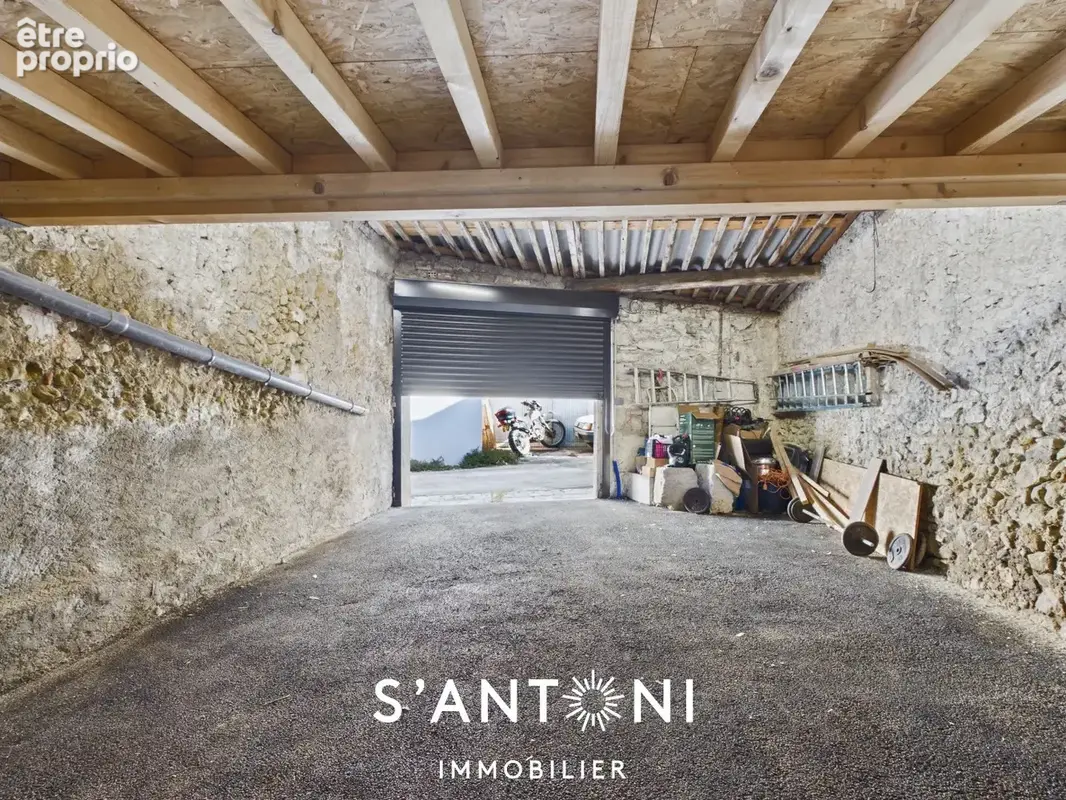 Vigneronne de caractère  Grands volumes, garage et terrasse - photo 10