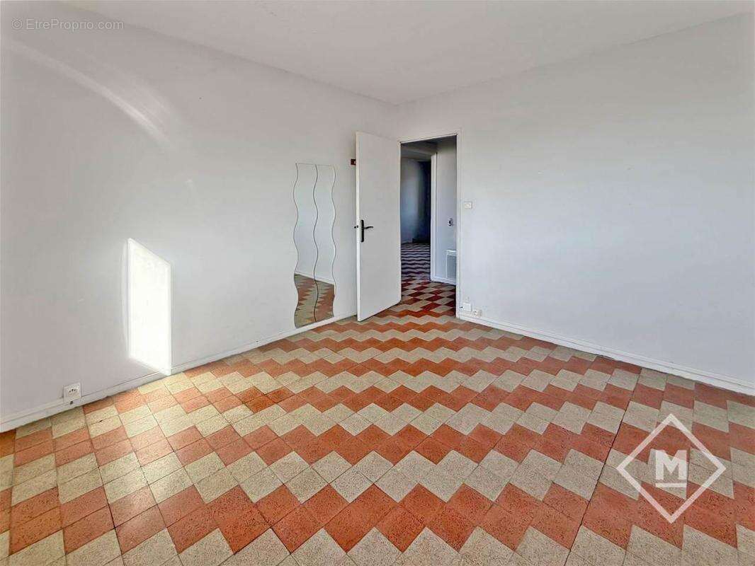 Appartement à MARSEILLE-9E
