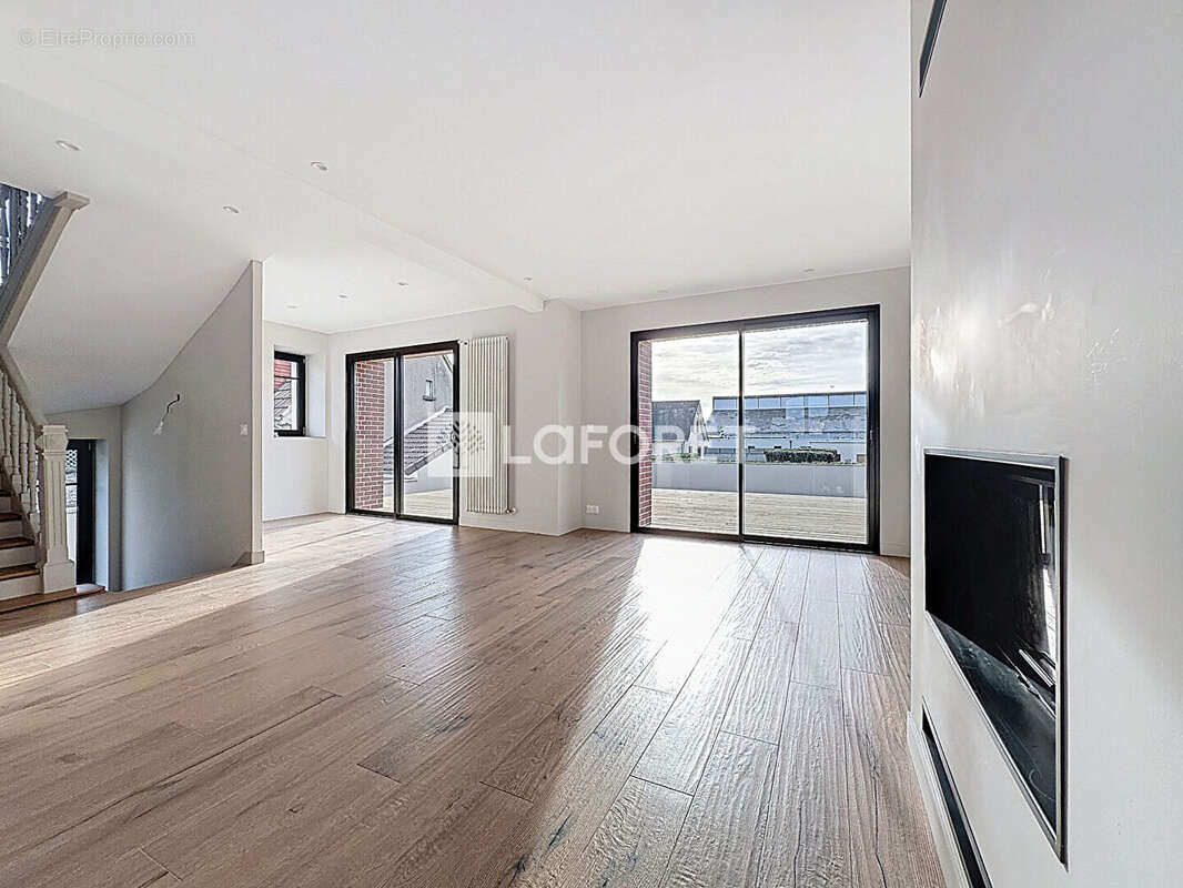 Maison à OUISTREHAM