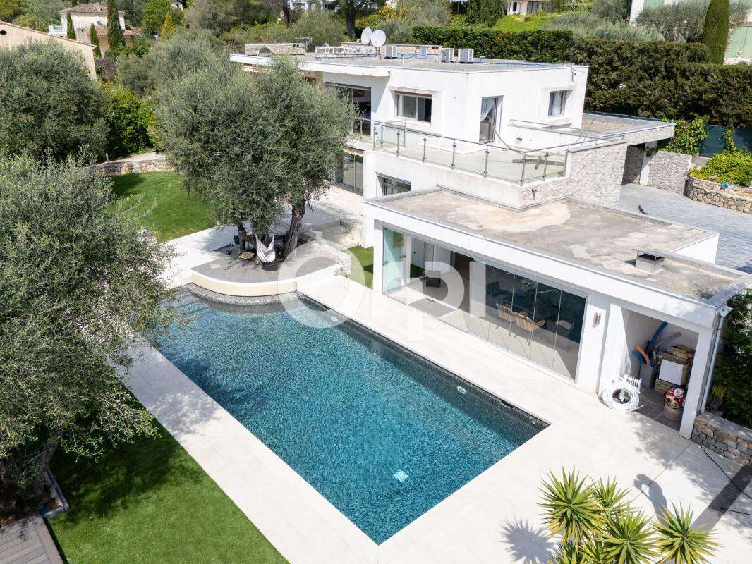 Maison à VALBONNE