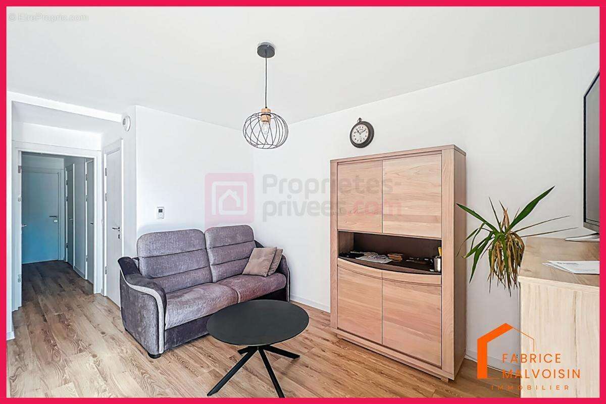 Maison à GROFFLIERS