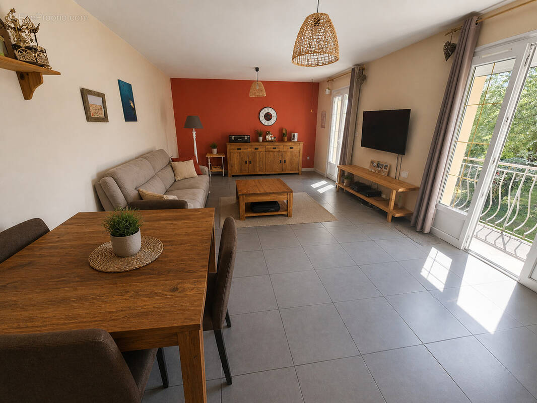 Maison à VOIVRES-LES-LE-MANS