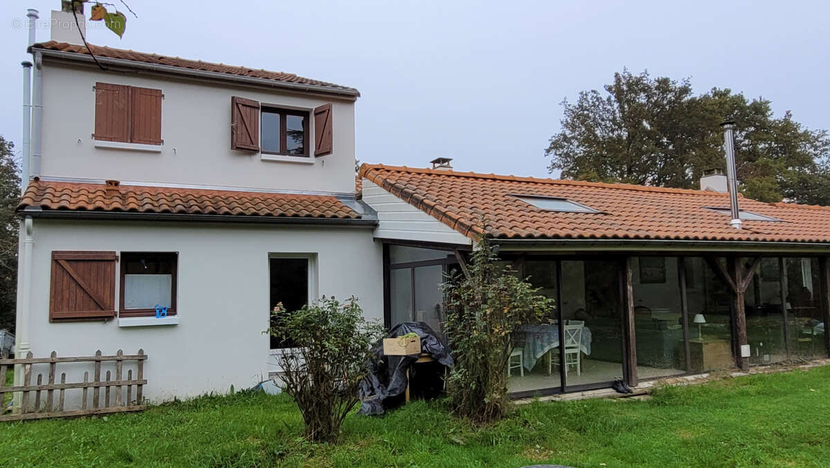 Maison à CHATEAU-THEBAUD