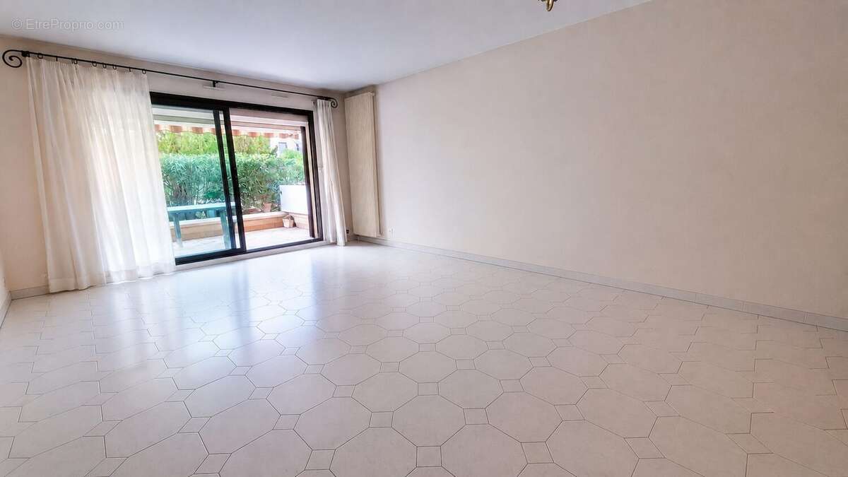 Appartement 75 m² à Avignon  - photo 2