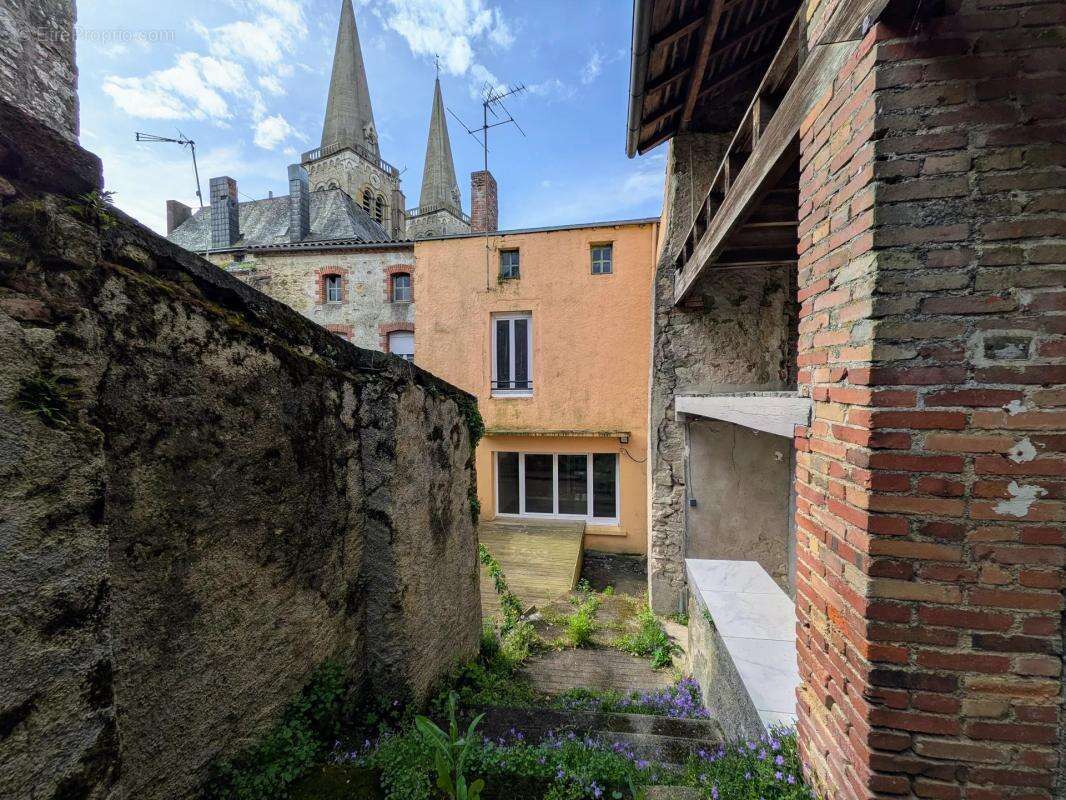Maison à MAULEON