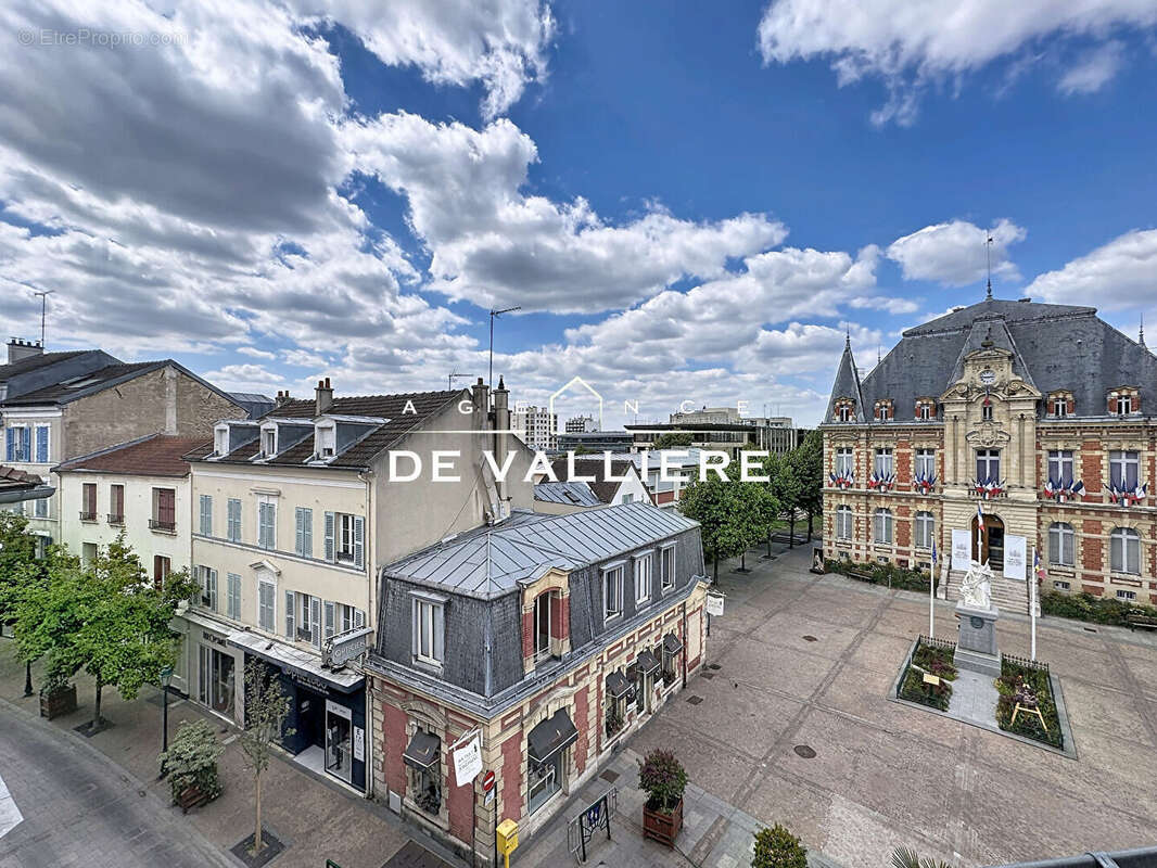 Rueil Malmaison - Centre - Coeur de ville -  2 pièces 34.2 m2 carrez 55.6 m2 au sol - photo 12