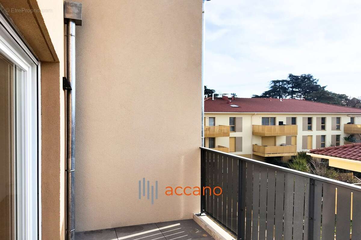 Appartement à RILLIEUX-LA-PAPE